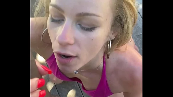 UNE ENORME BBC SODOMISE UN PETIT CUL D' APRES UNE BONNE PIPE !